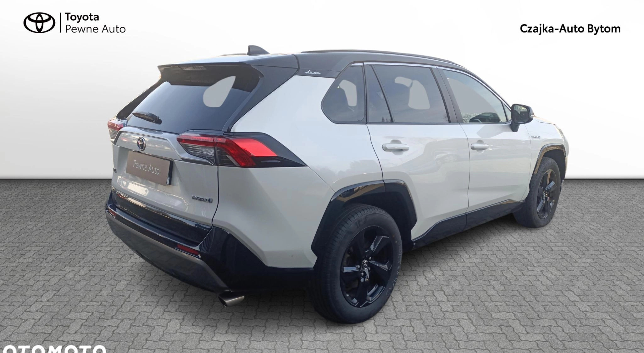 Toyota RAV4 cena 139900 przebieg: 121328, rok produkcji 2019 z Racibórz małe 232